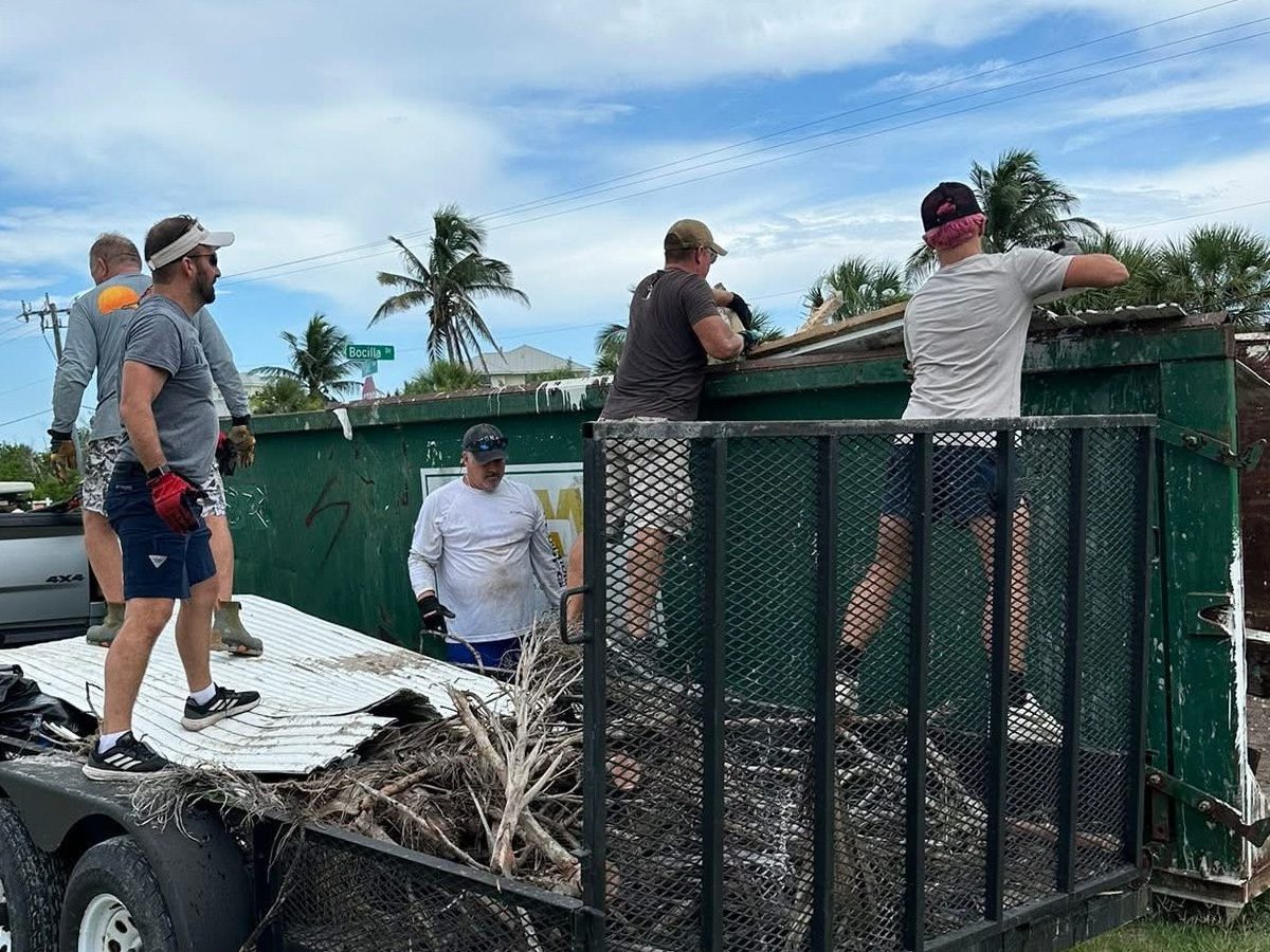 Volunteers Cleaning Island